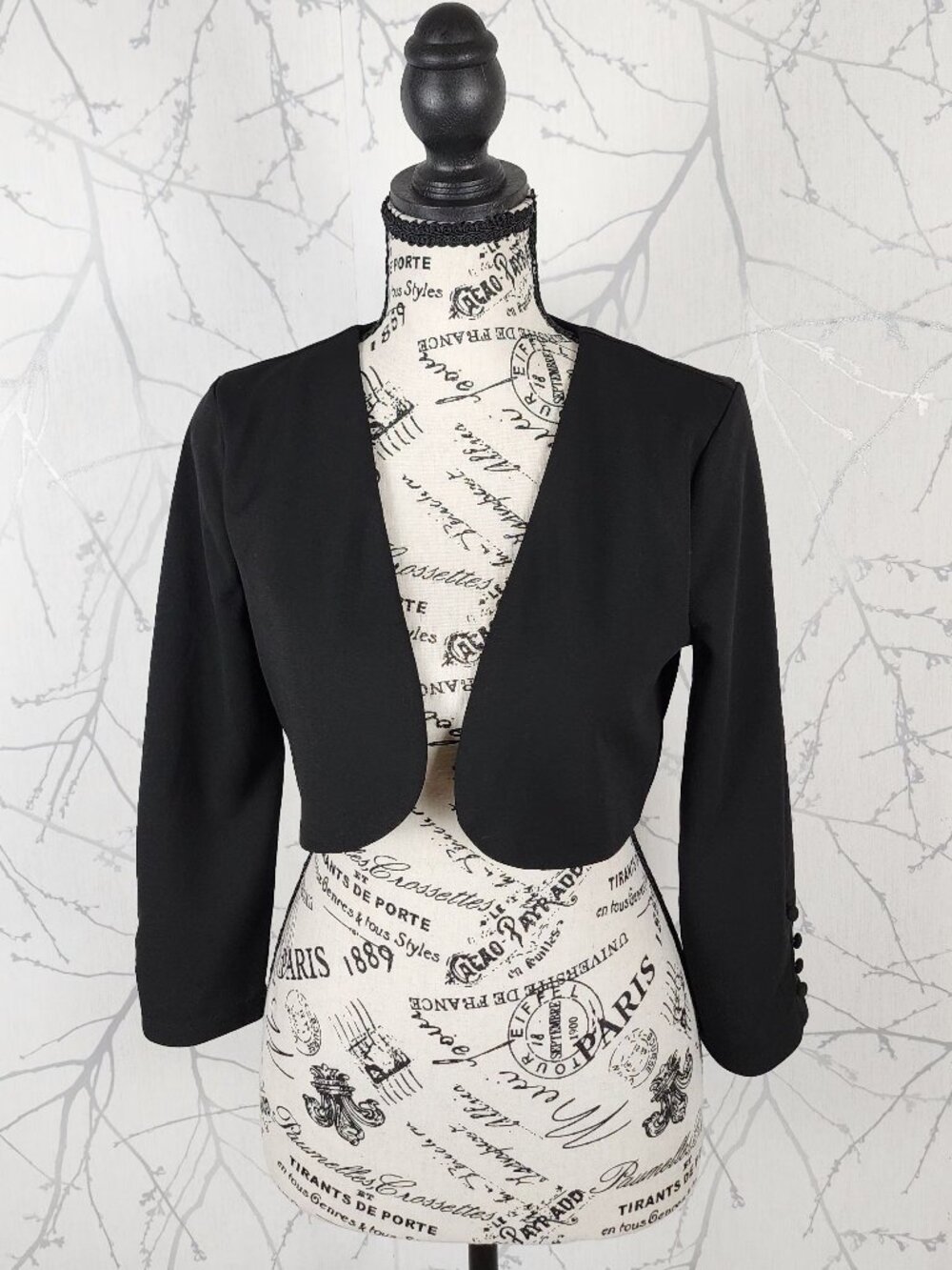 Le Chateau Black Crepe Stretch Open Front Cropped Bolero Jacket